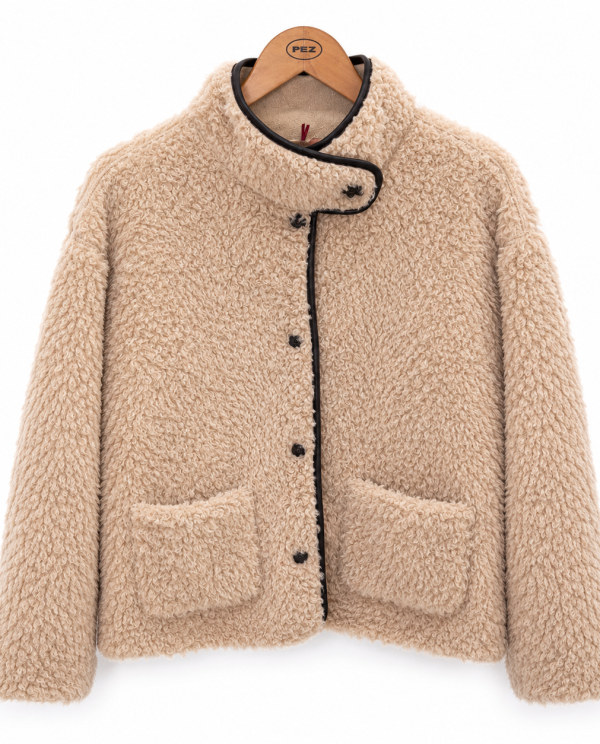 Chaqueta Teddy Beige con Ribete Cafe