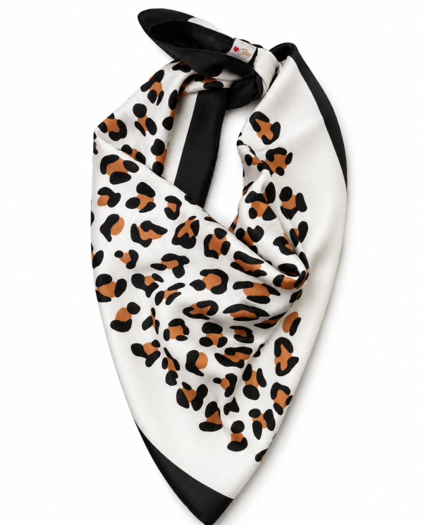 Pañuelo Animal Print Blanco y Negro